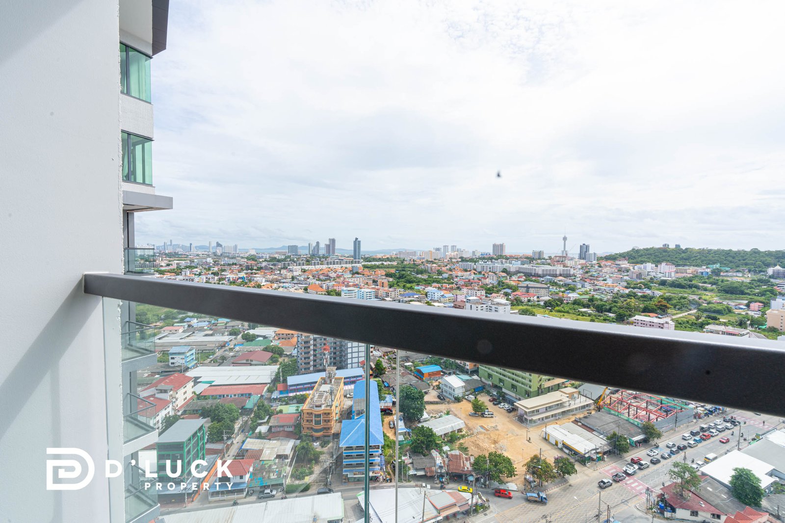 Arcadia-Millennium-Tower-Pattaya-Room-2804 11