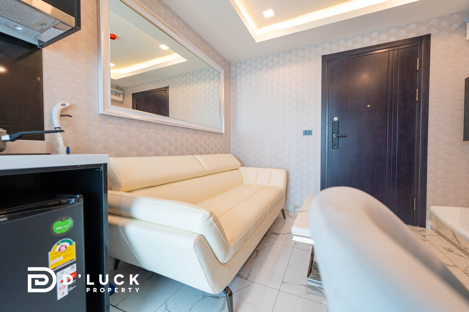 Arcadia-Millennium-Tower-Pattaya-Room-2804 12