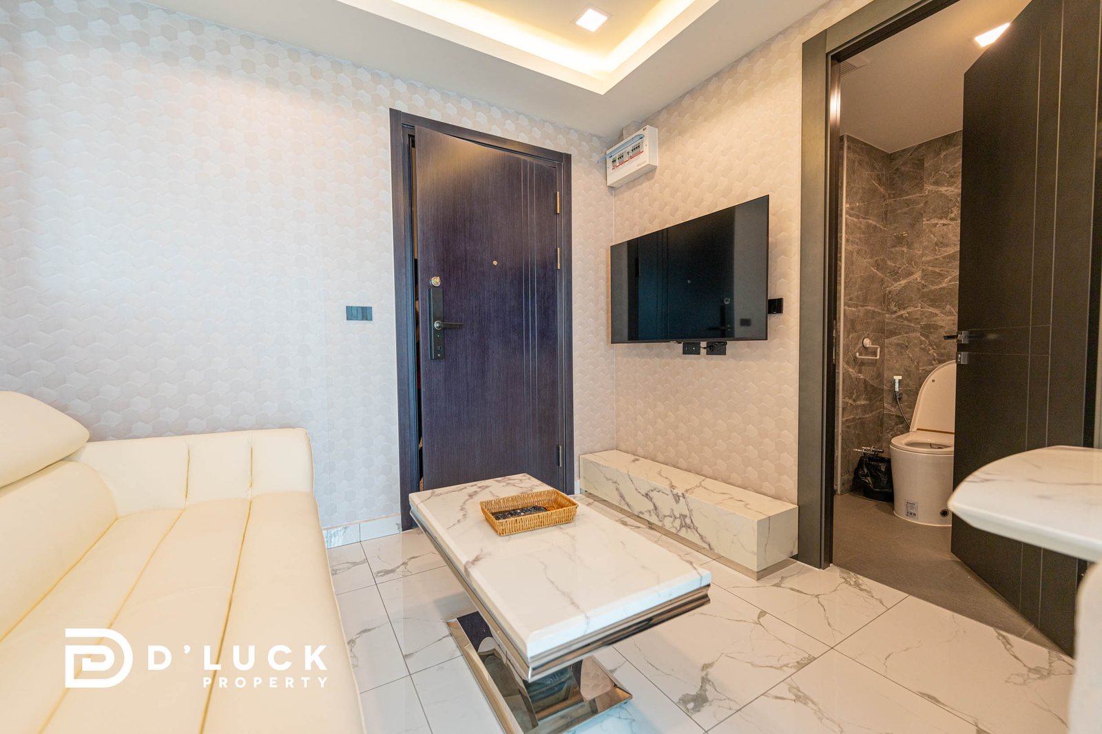 Arcadia-Millennium-Tower-Pattaya-Room-2804 3