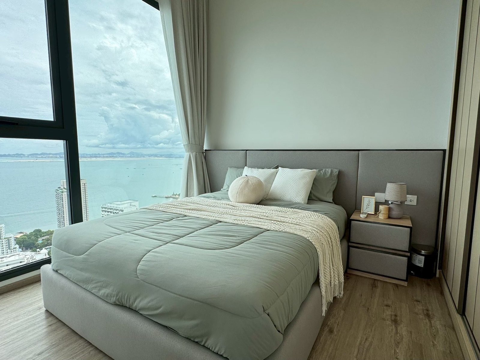 Arom 2bed 150k Rdl154 10