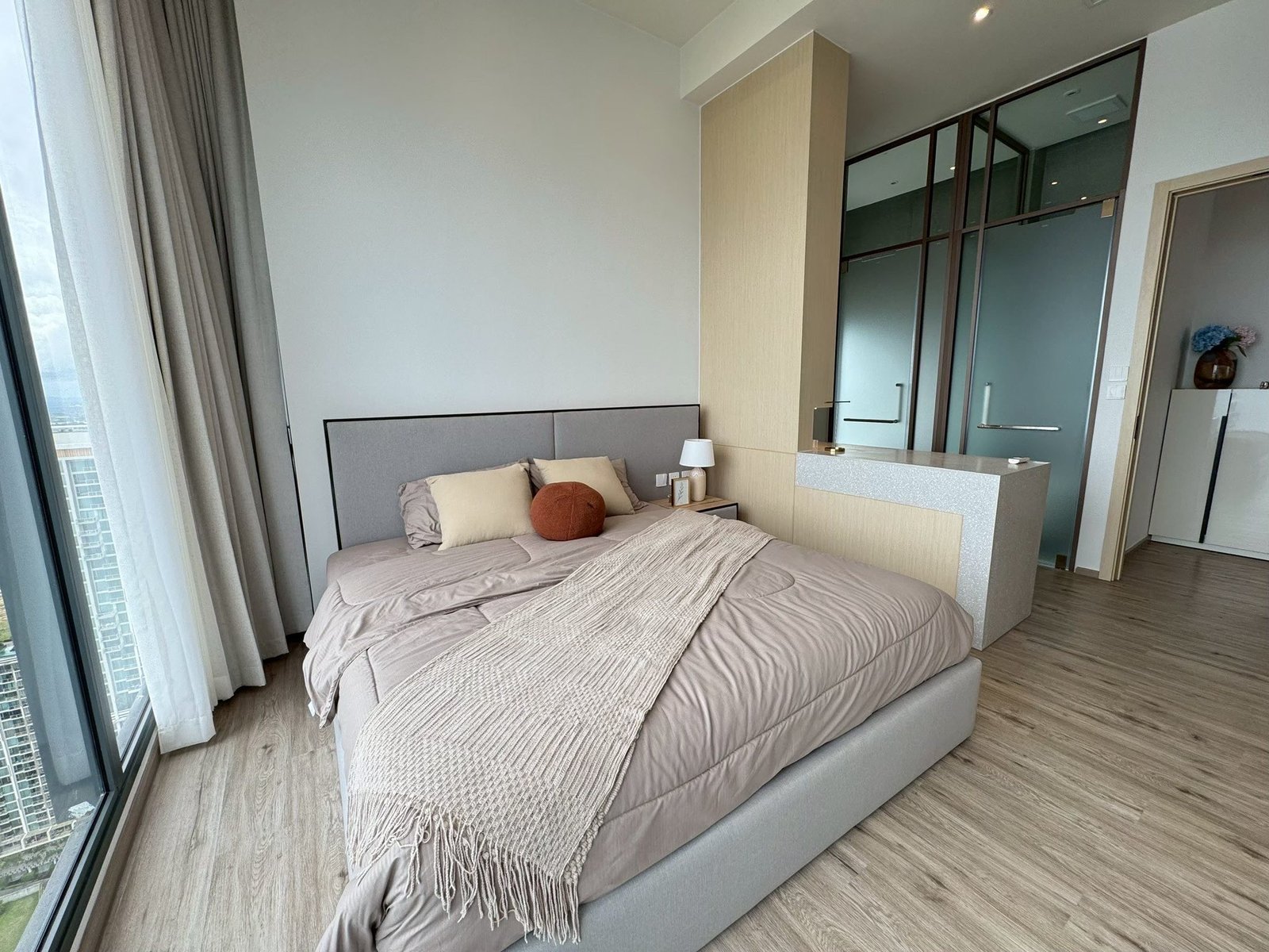 Arom 2bed 150k Rdl154 2