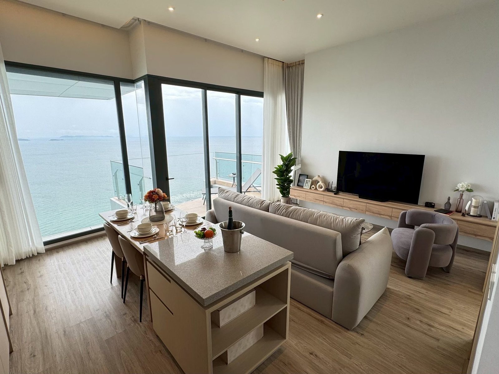 Arom 2bed 150k Rdl154 4