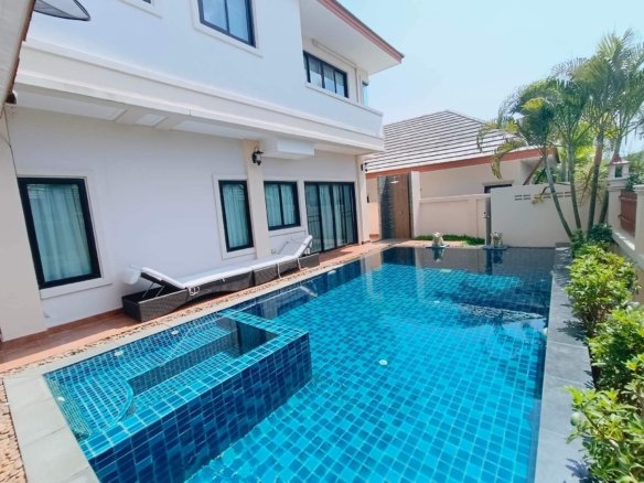 Baan dusit pattaya view dlh341 1