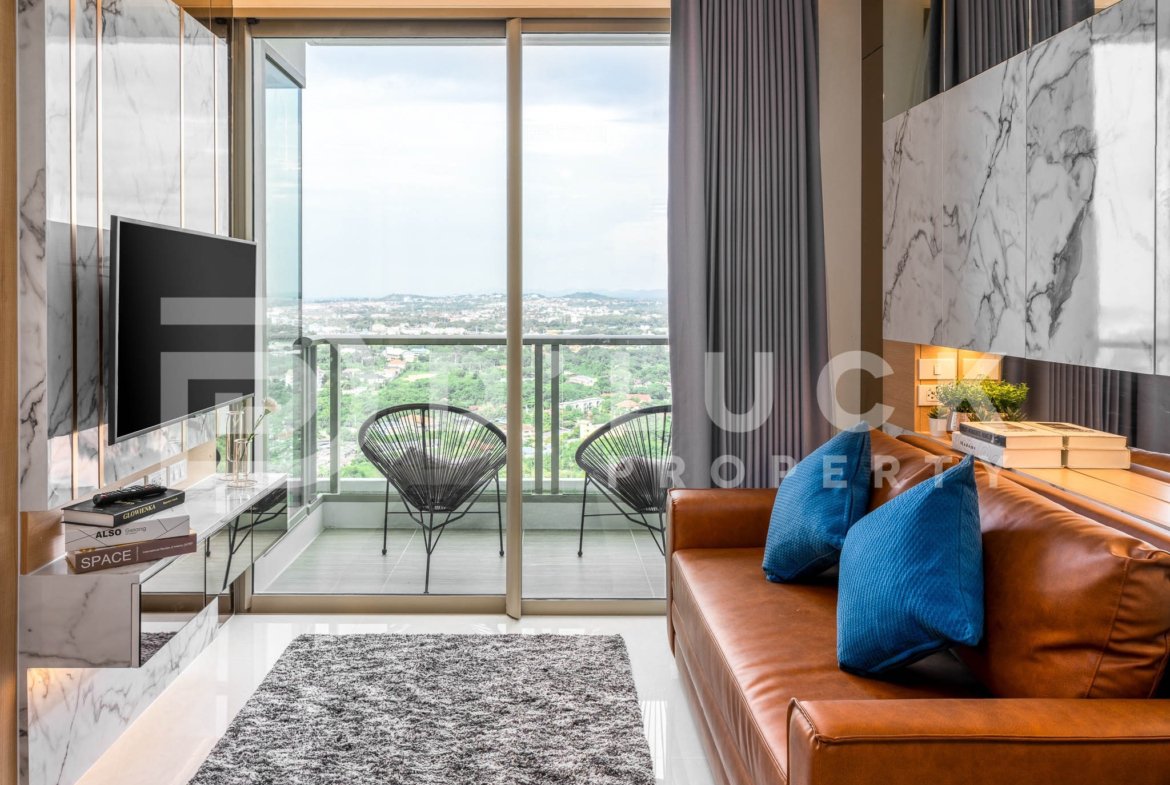 DE01C668-B412-4943-974F-0BAA3CFCBBA7