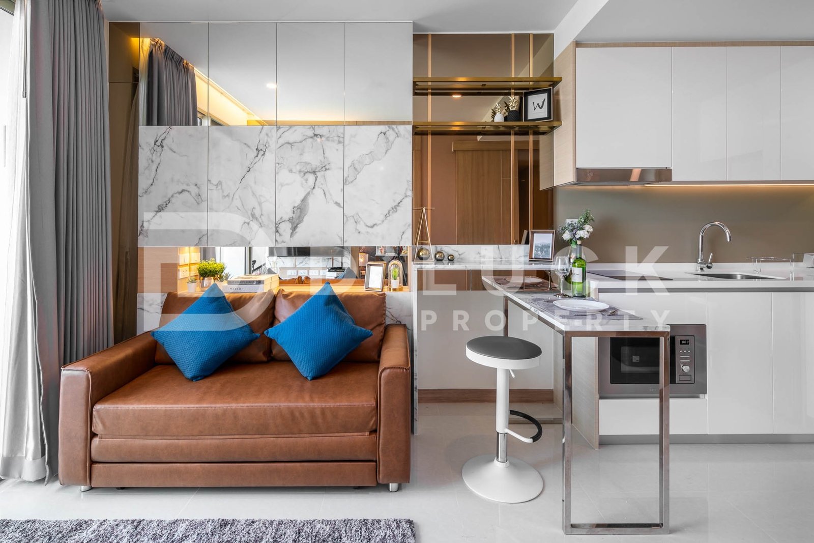 F9F35F6C-88E4-43B9-AC73-B909D5AD17B7