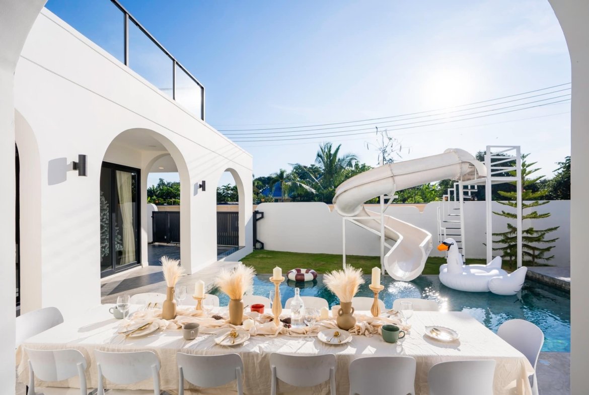 Goodly Walnut House 30