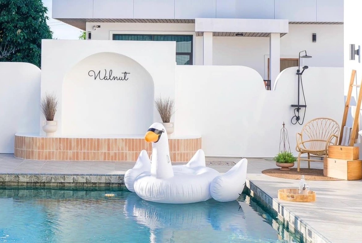 Goodly Walnut House 5