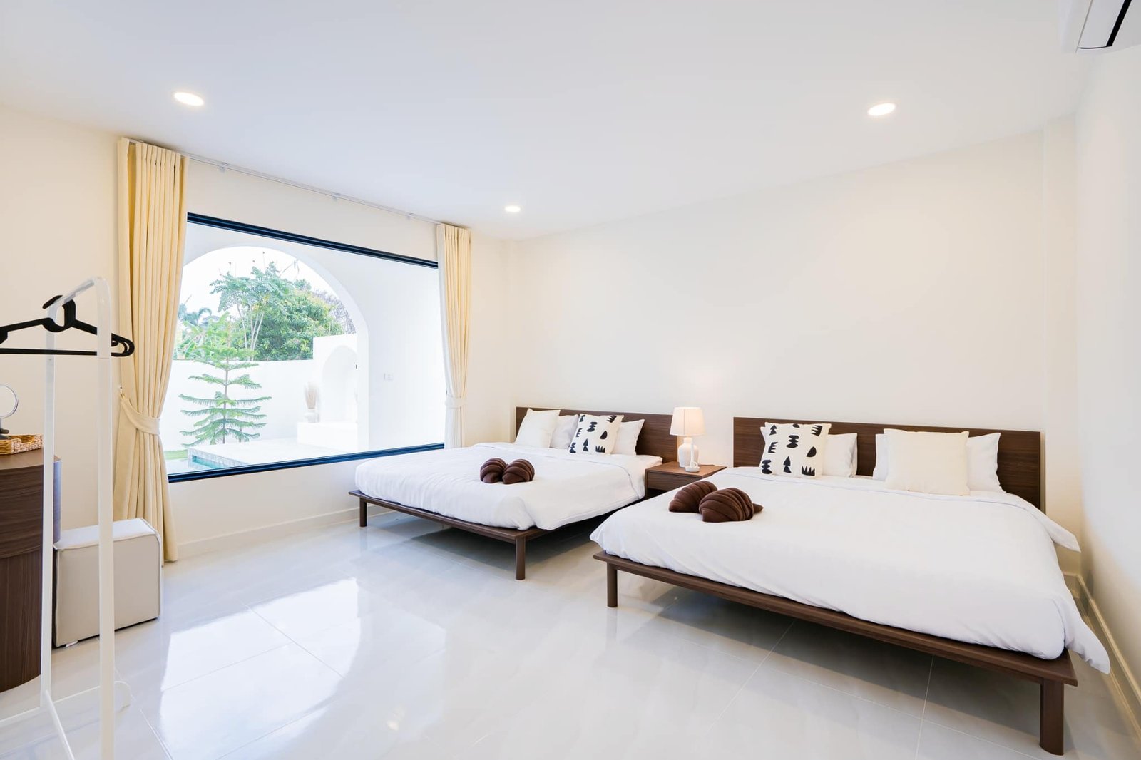 Goodly Walnut House 8