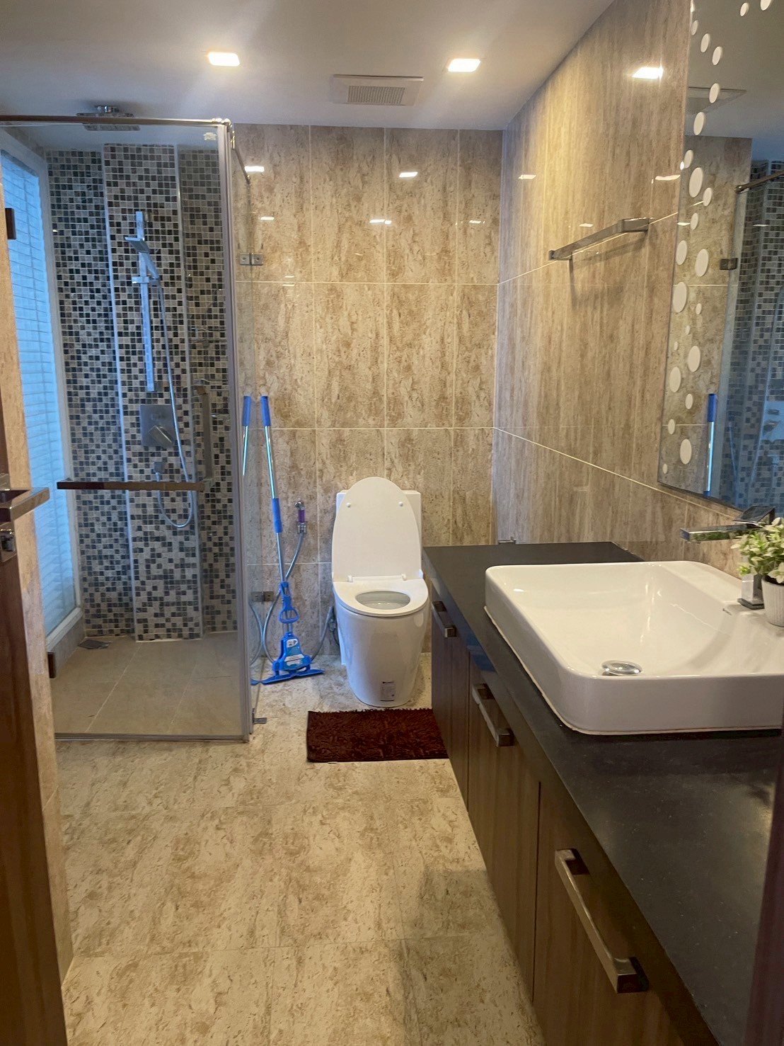 Grand Avenue Dlc308 4