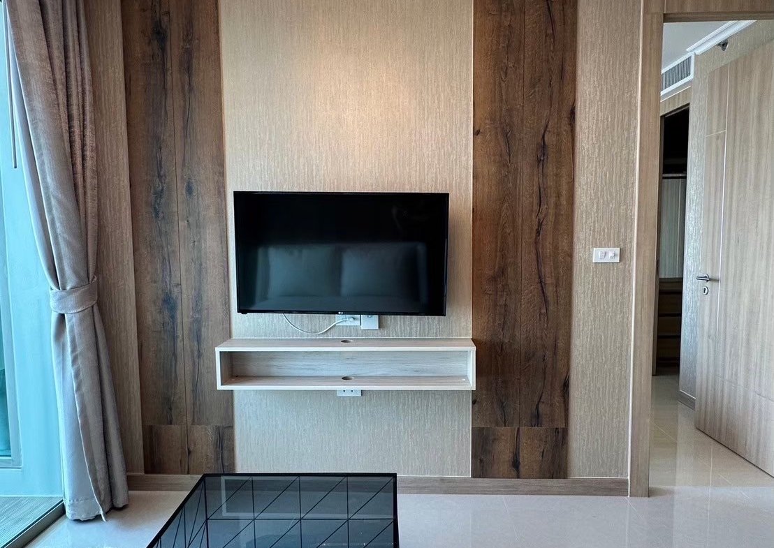 LINE_ALBUM_10A04_250809_2