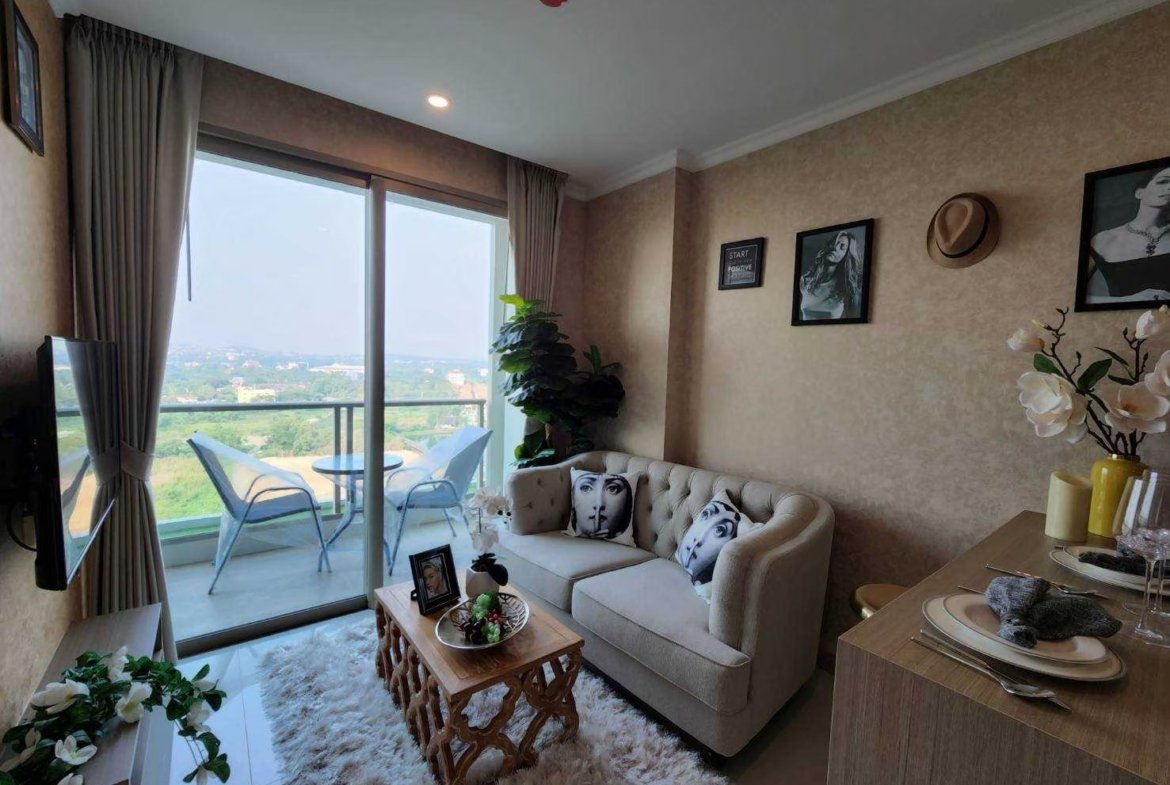 LINE_ALBUM_16E10_250809_2