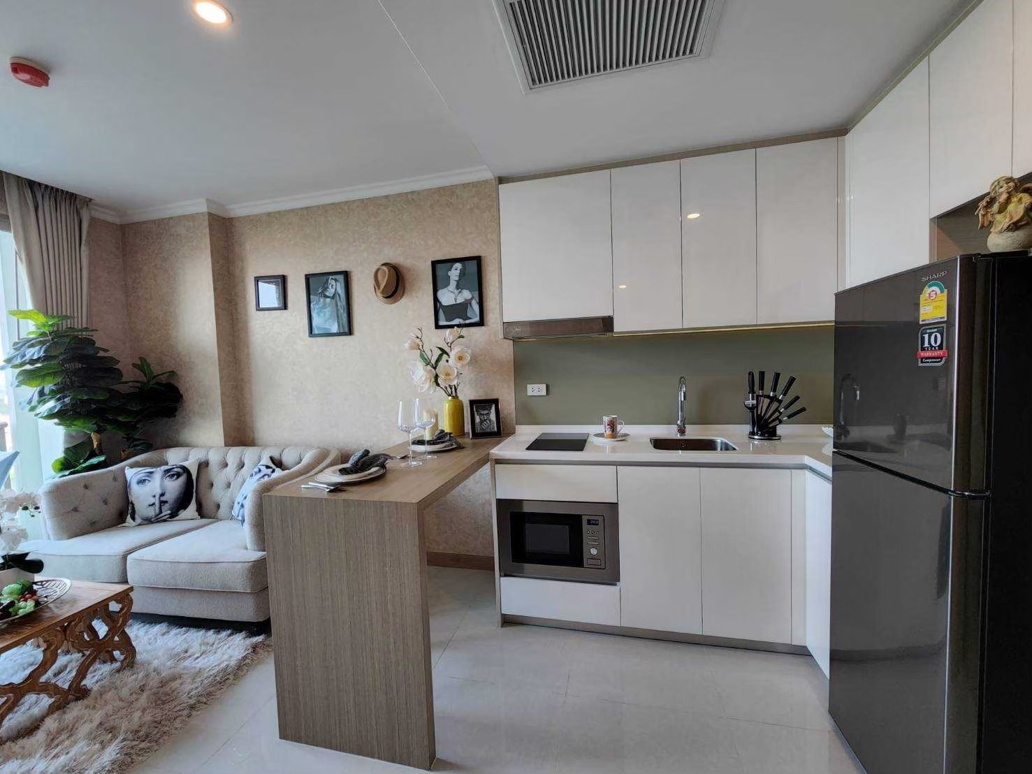 LINE_ALBUM_16E10_250809_3