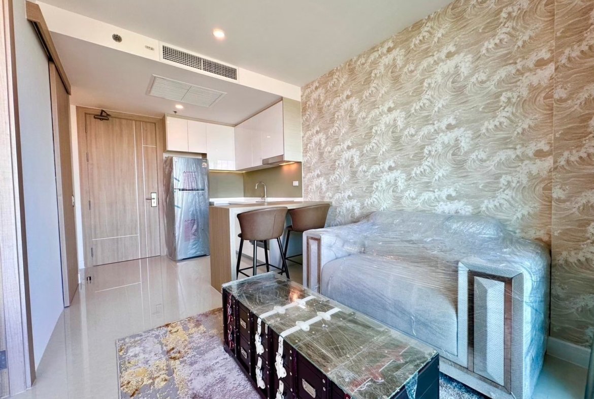 LINE_ALBUM_38E01_250809_1