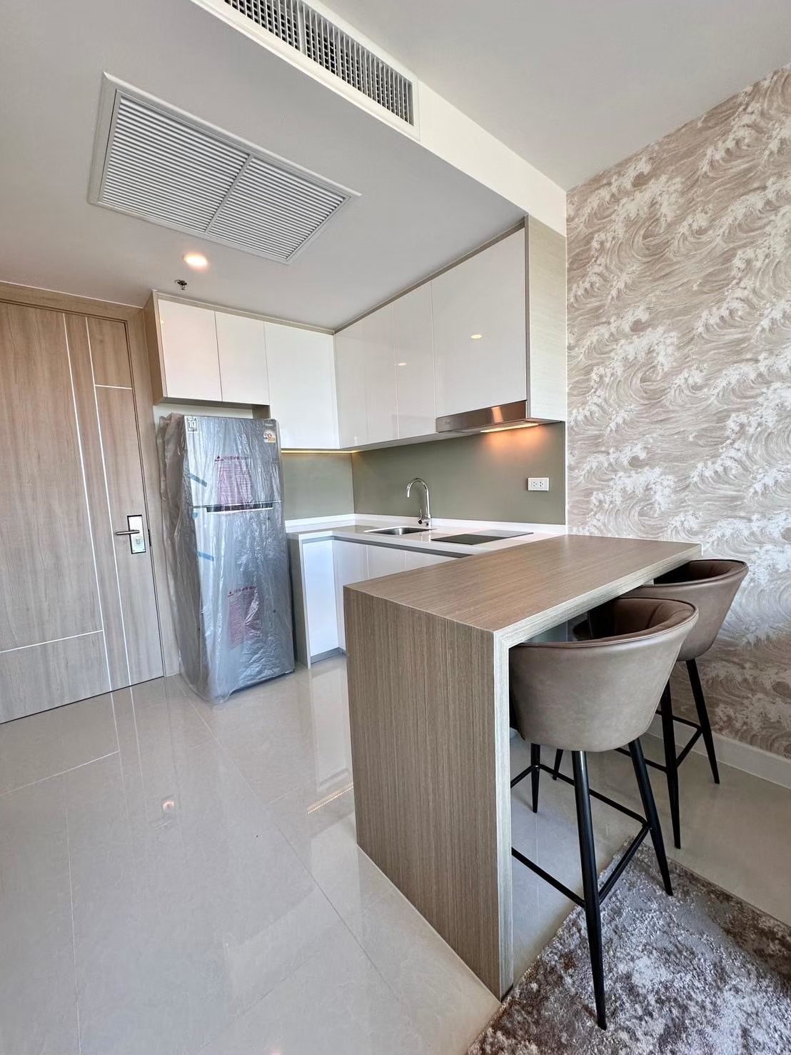 LINE_ALBUM_38E01_250809_5