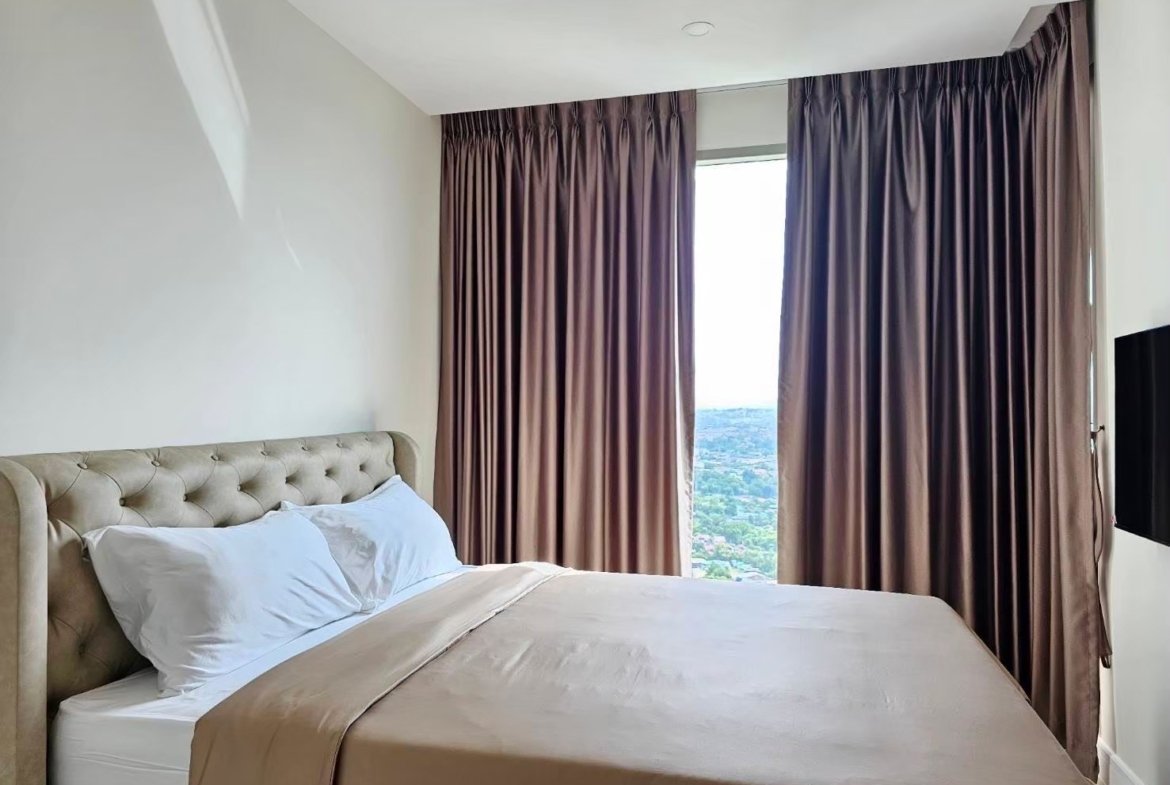 LINE_ALBUM_38E02_250809_2