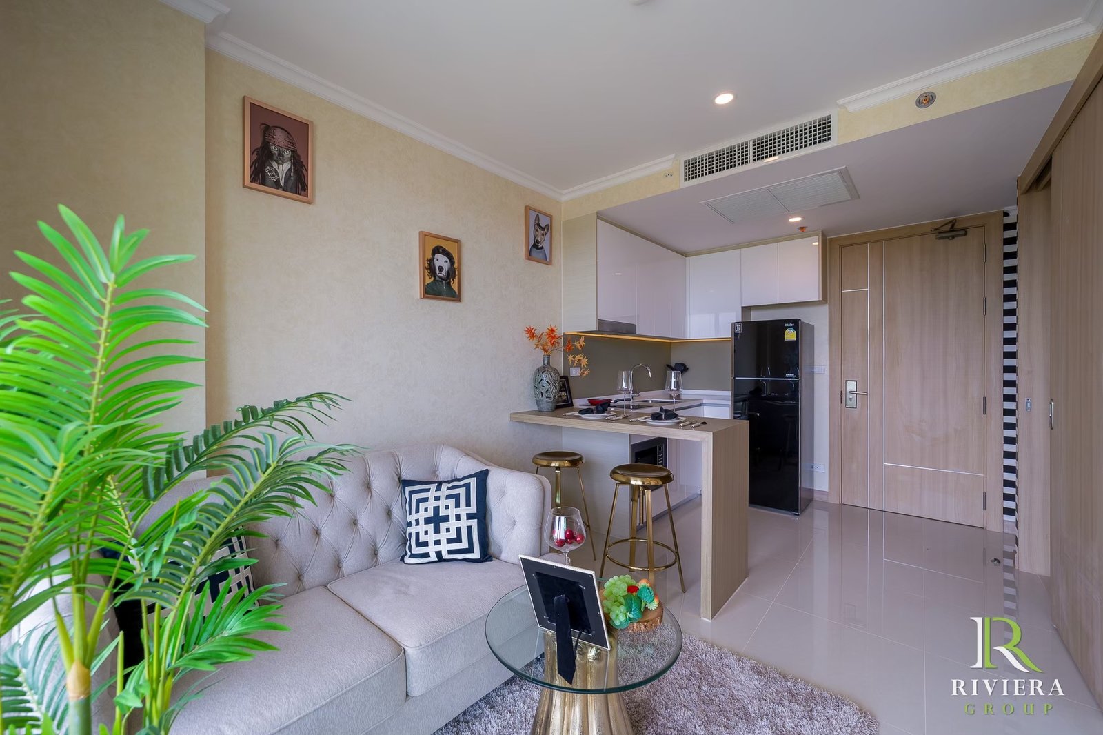 LINE_ALBUM_R2 28E09_250809_1