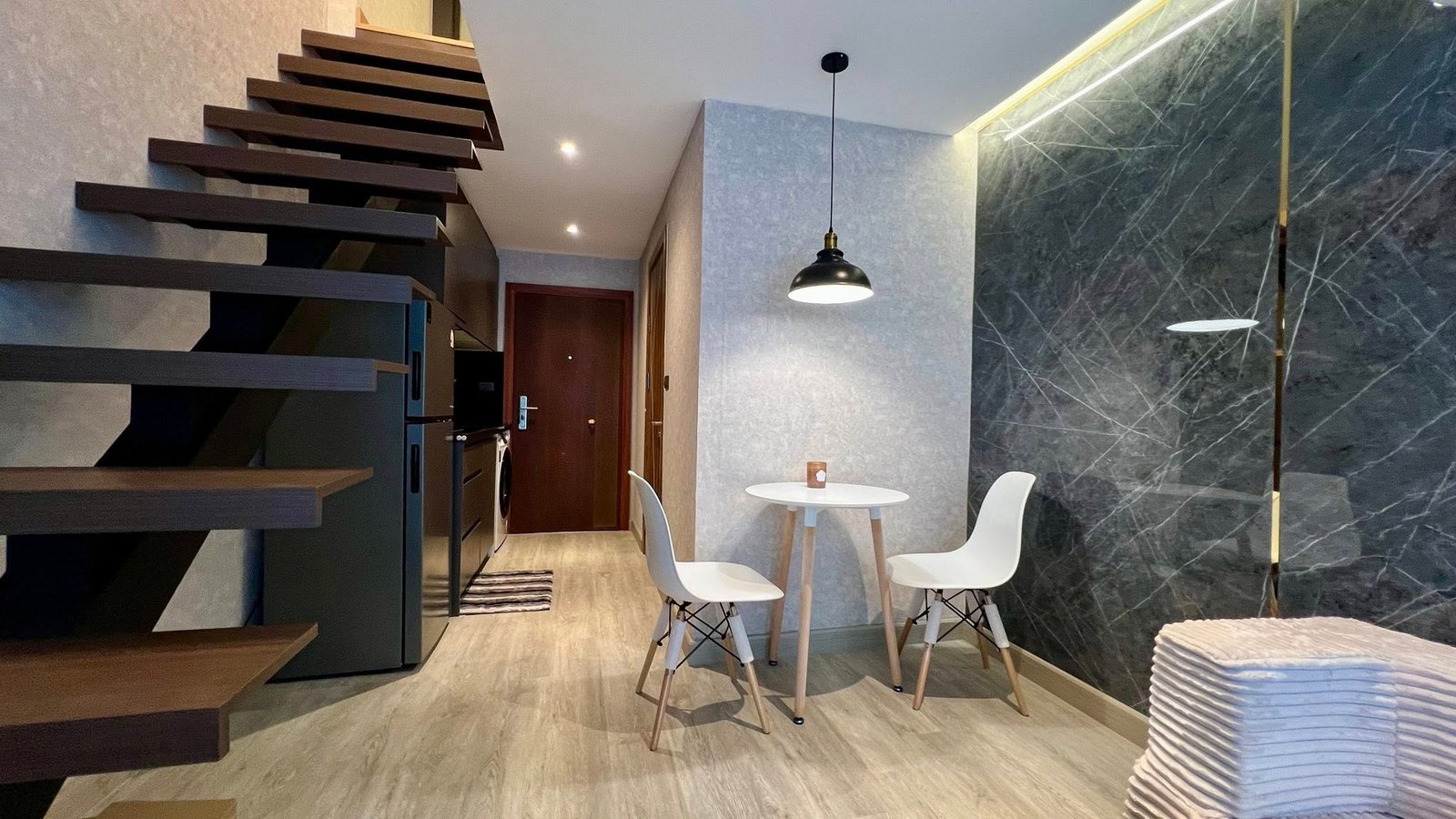 Laguna-beach-2-pattaya-loft-style-229mb 1