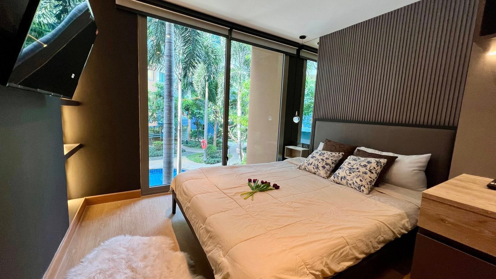 Laguna-beach-2-pattaya-loft-style-229mb 3