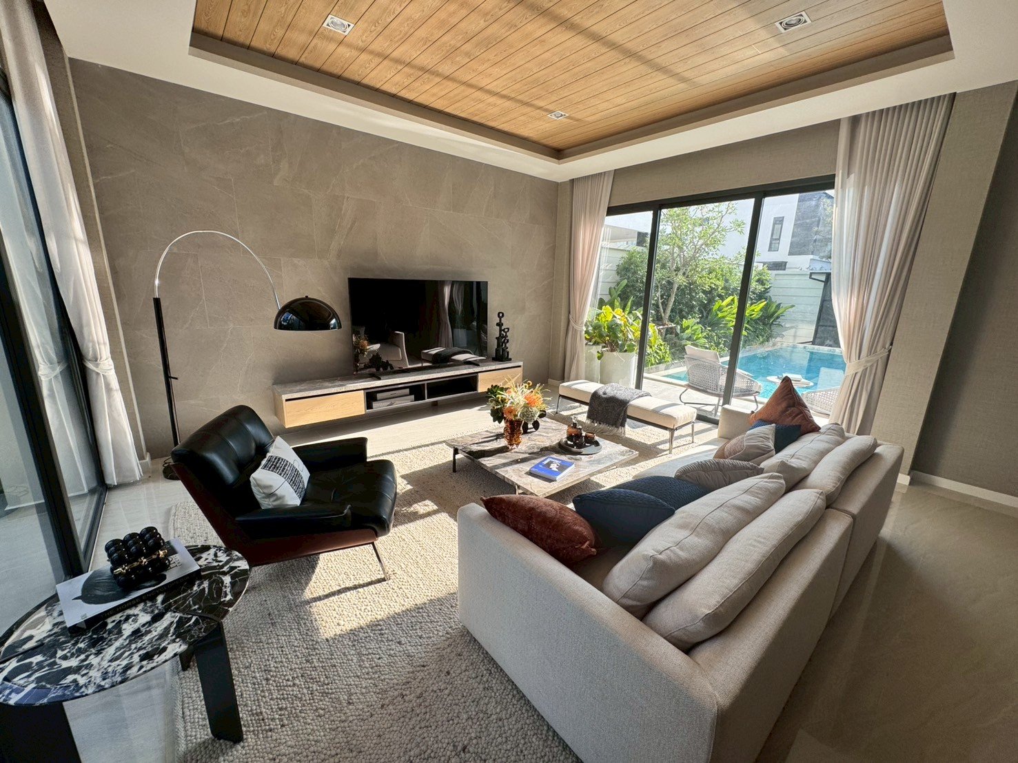 Luxury Vista Villa 32