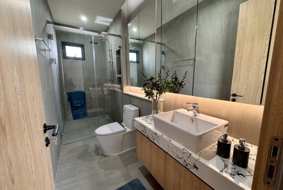 Luxury Vista Villa 9