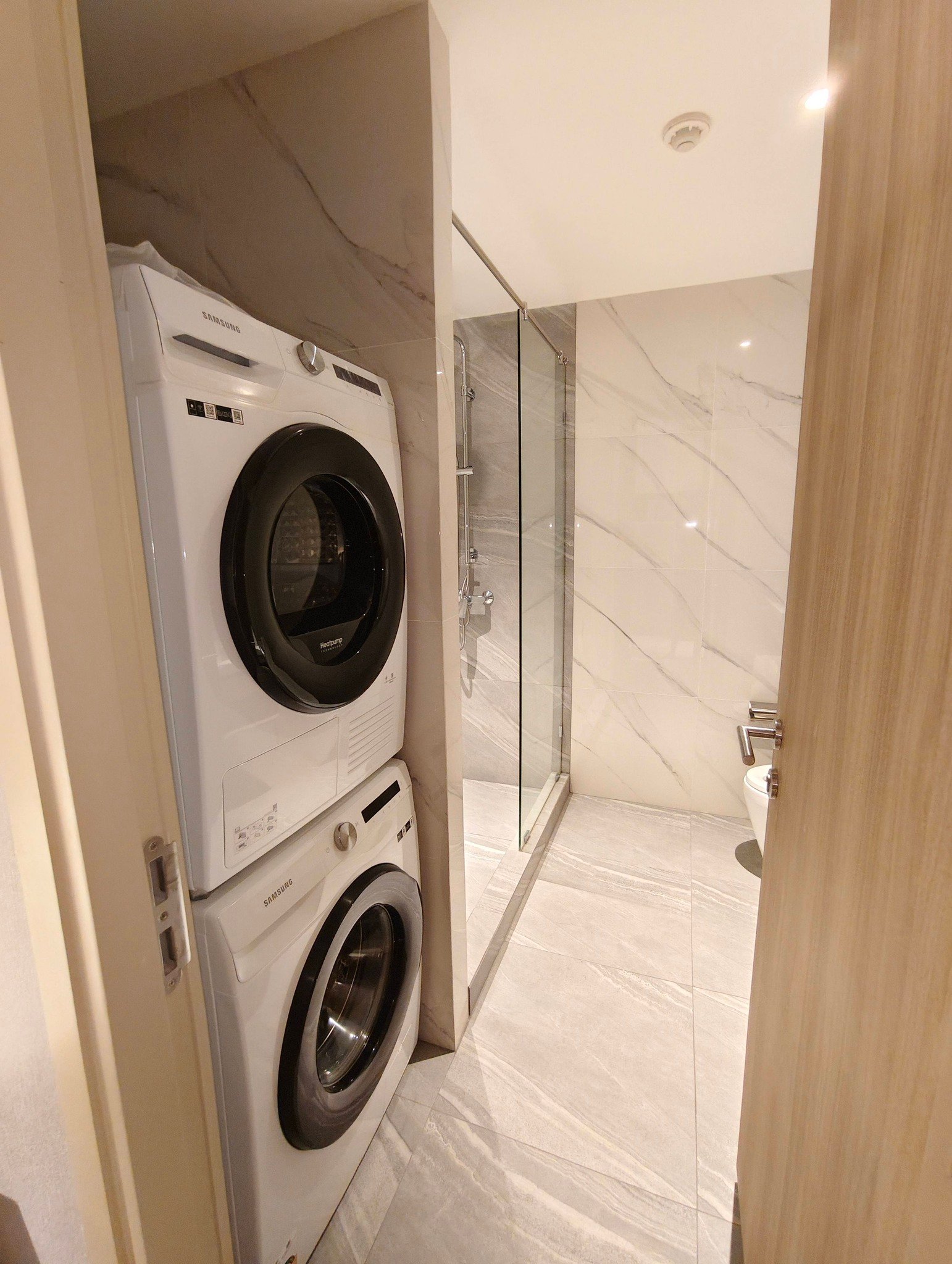 Once-Pattaya-2bed-TQ-12mb-Dlc499 20