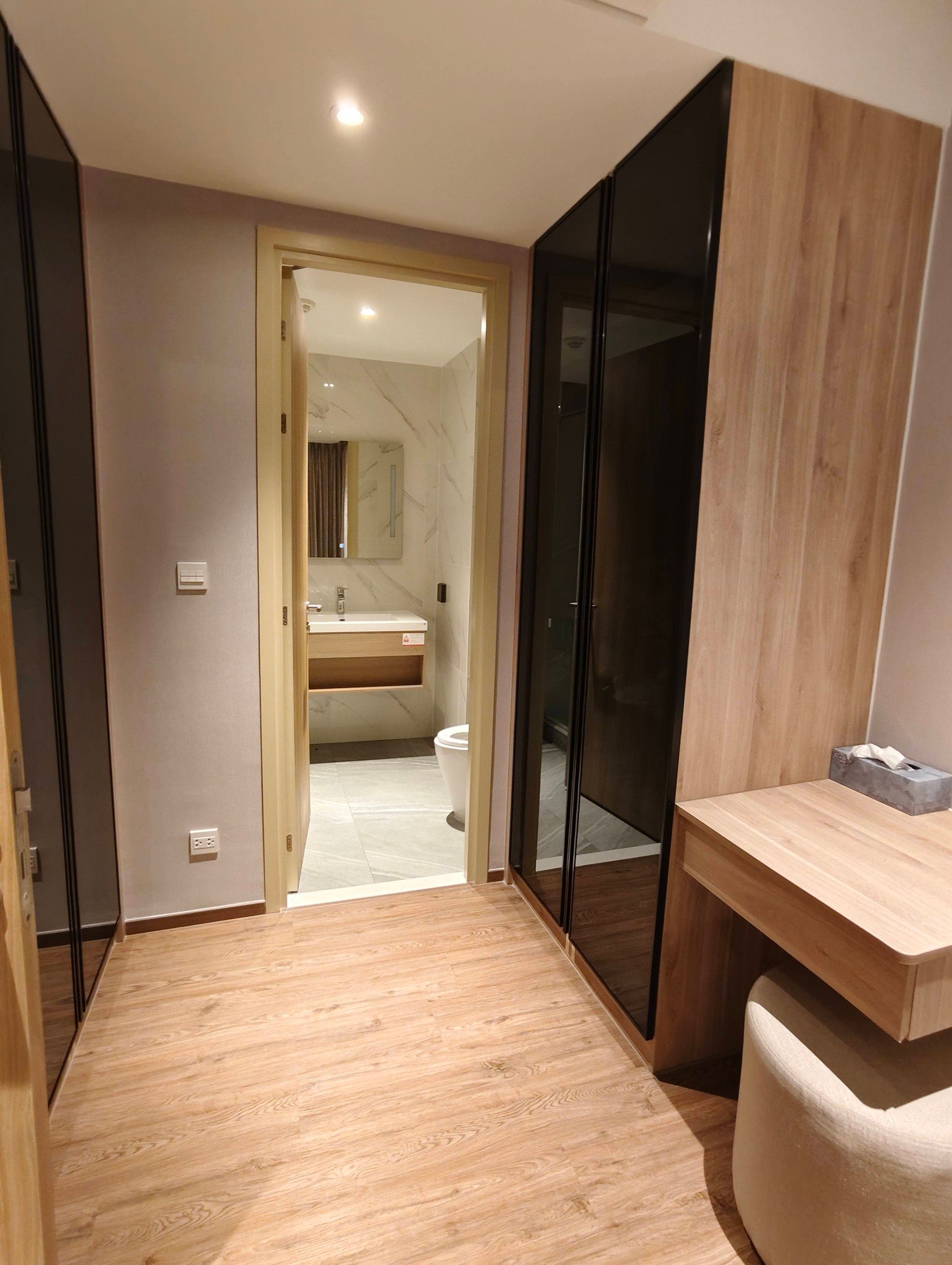 Once-Pattaya-2bed-TQ-12mb-Dlc499 3