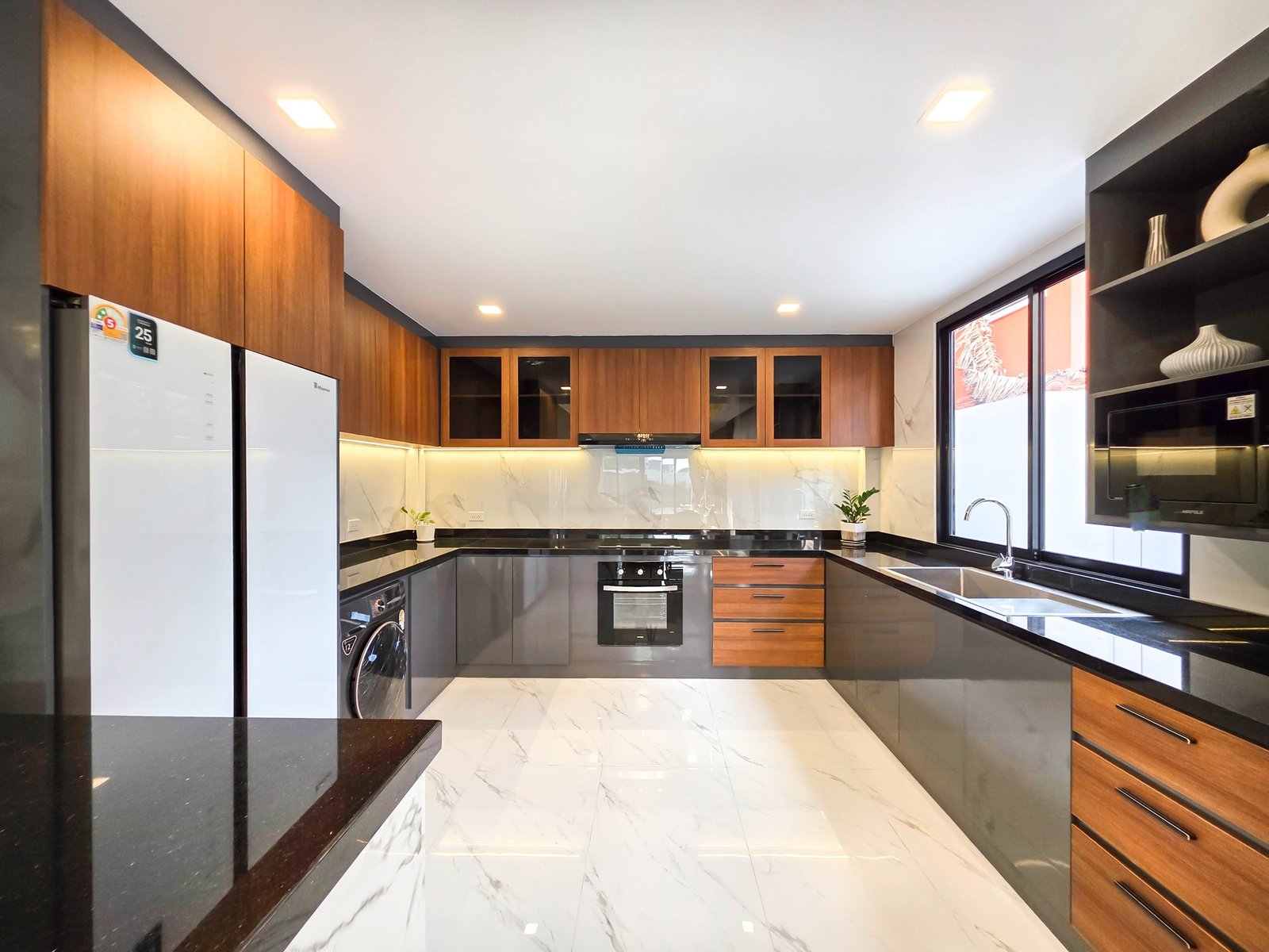 Pool Villa Chaiyapruek 189mb 30