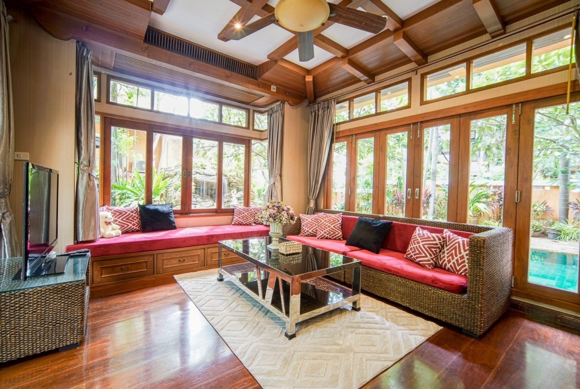 Pool Villa pattaya for sale Pool Villa pattaya for sale