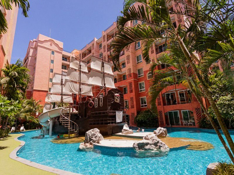 Seven Seas 1 common area 54